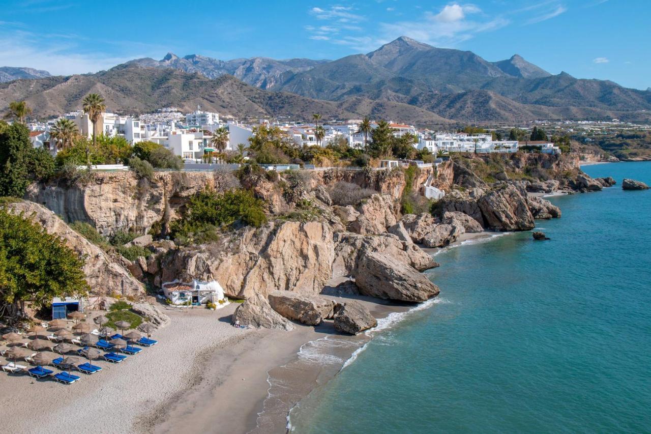 Apartamentos Vacacional En Plaza De Espana Nerja Exterior foto